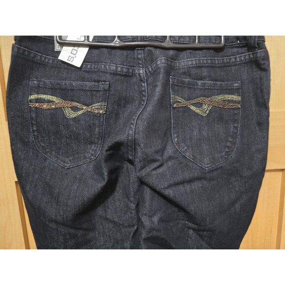 Chicos Modern Fit Straight Leg Dark Wash Embellished Pocket Jeans Size 2 Short - Picture 5 of 13